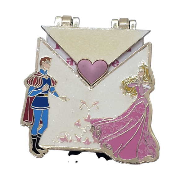 Disney Pin Sleeping Beauty and Prince Hinge Envelope Opens I Loved You at Once - Picture 1 of 12